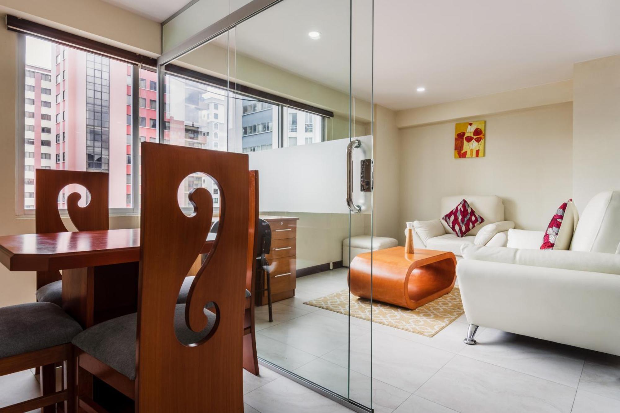 Luxstone Executive & Suites La Paz Exteriör bild